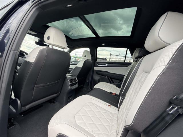 2026 Volkswagen Atlas Cross Sport SEL Premium R-Line