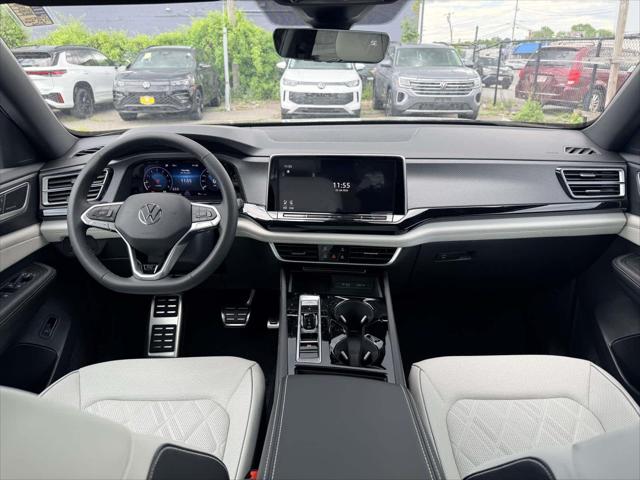 2026 Volkswagen Atlas Cross Sport SEL Premium R-Line