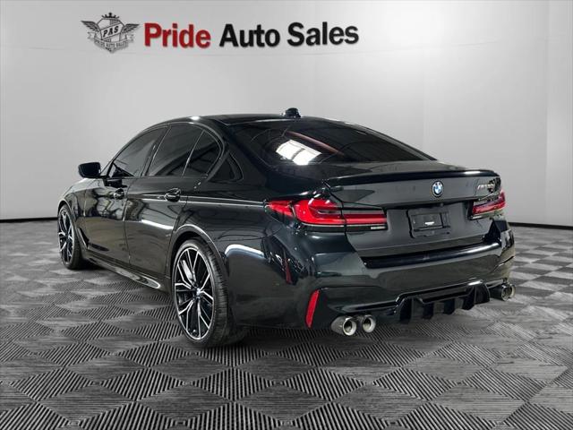 2022 BMW 5 Series M550i xDrive Sedan 4D