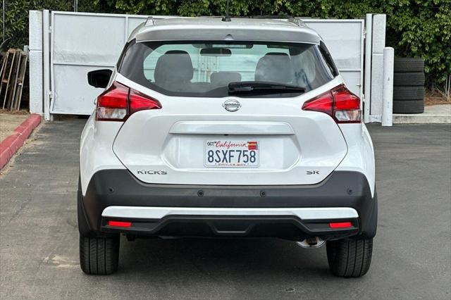 2020 Nissan Kicks SR