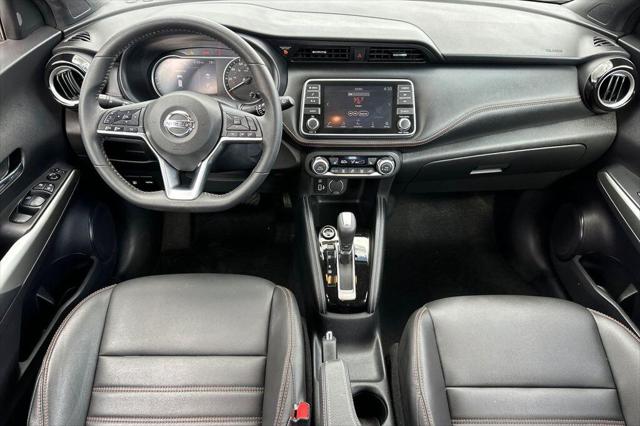 2020 Nissan Kicks SR