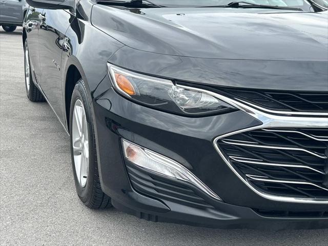 2022 Chevrolet Malibu FWD 1FL
