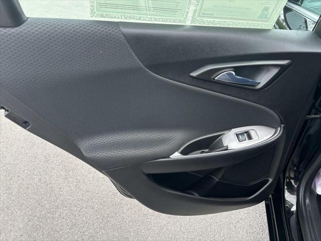 2022 Chevrolet Malibu FWD 1FL