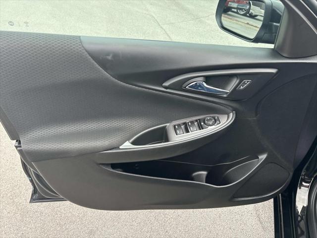2022 Chevrolet Malibu FWD 1FL