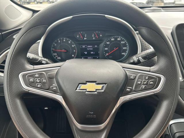 2022 Chevrolet Malibu FWD 1FL