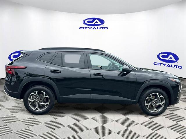 2025 Chevrolet Trax FWD LT