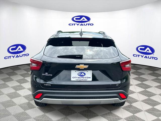 2025 Chevrolet Trax FWD LT