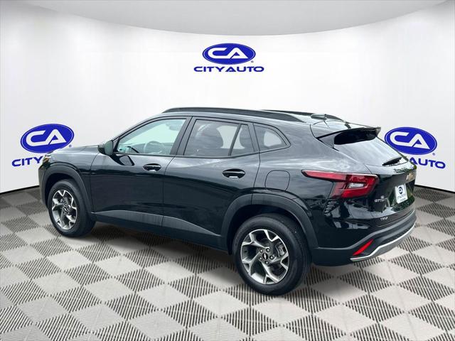 2025 Chevrolet Trax FWD LT