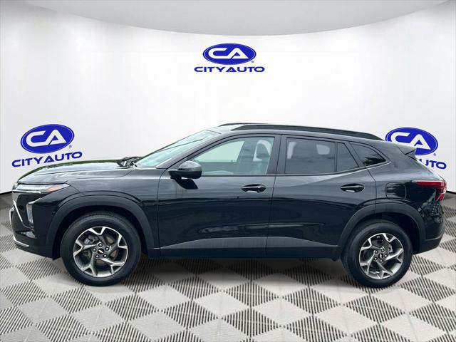 2025 Chevrolet Trax FWD LT
