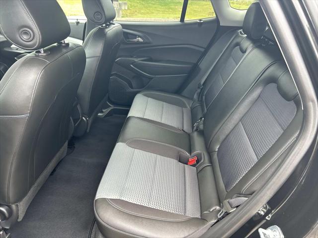 2025 Chevrolet Trax FWD LT