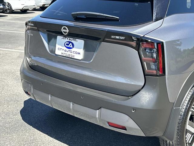 2025 Nissan Kicks SV FWD