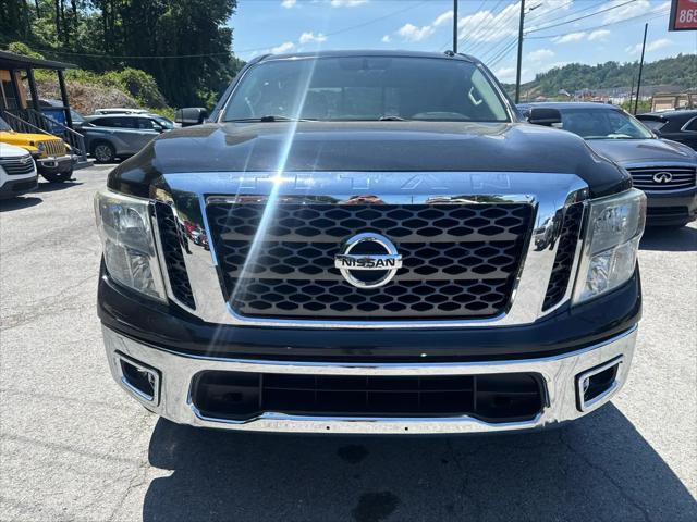 2017 Nissan Titan SV