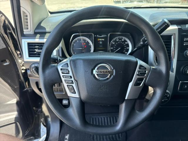 2017 Nissan Titan SV