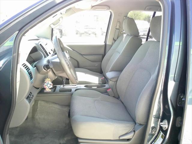 2016 Nissan Frontier SV
