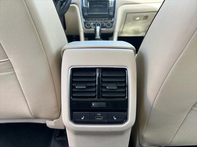 2018 Volkswagen Passat SE