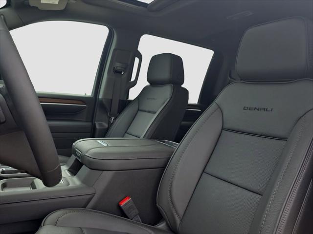 2026 GMC Sierra 2500HD Crew Cab, Standard Bed, Denali, 4WD