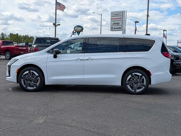 2027 Chrysler Pacifica Limited