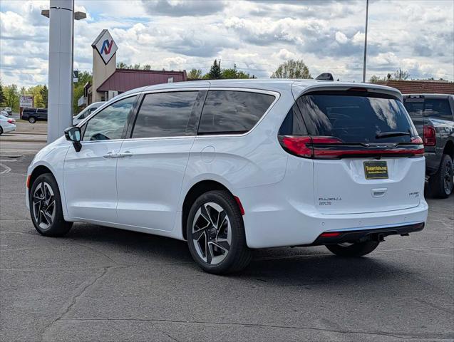 2027 Chrysler Pacifica Limited