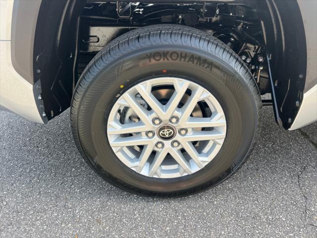 2026 Toyota Tundra SR5 CrewMax 5.5' Bed