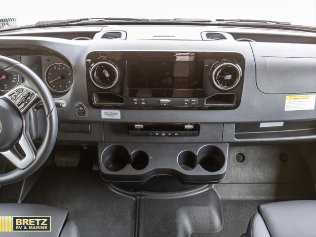 2025 Mercedes-Benz Sprinter 3500XD Chassis Standard Roof 4-Cyl Diesel HO