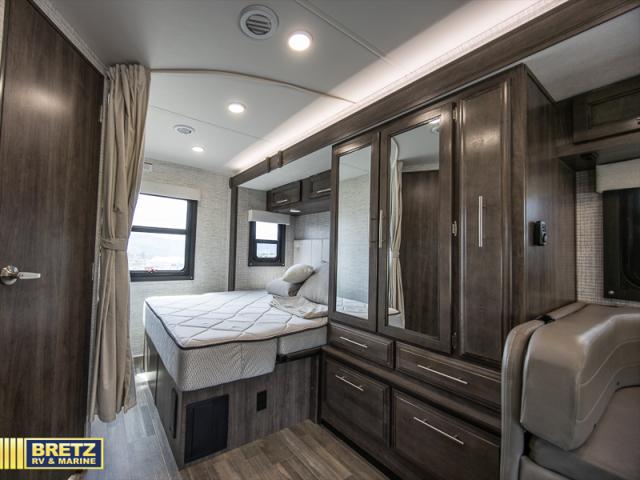 2025 Mercedes-Benz Sprinter 3500XD Chassis Standard Roof 4-Cyl Diesel HO