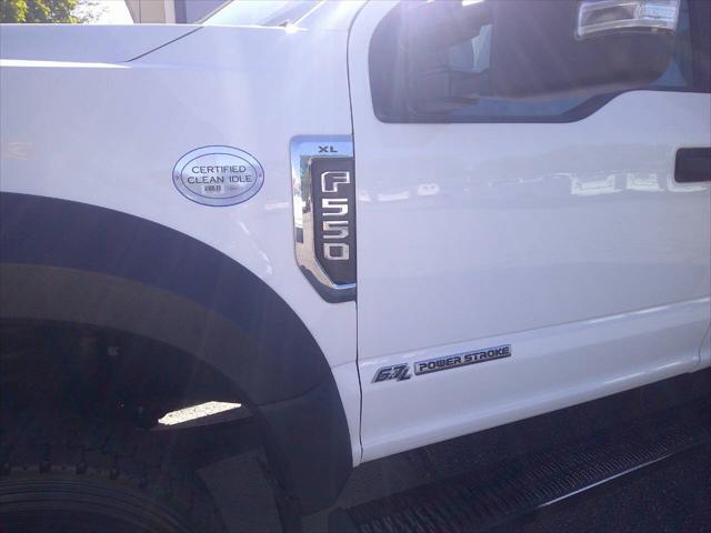 2019 Ford F-550 4X4 2dr Regular Cab 145.3 205.3 in. WB