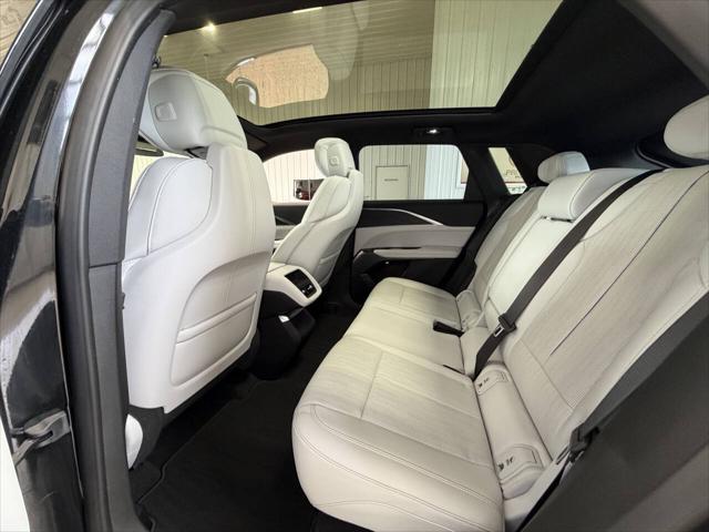 2024 Cadillac iQ Luxury w/1SC