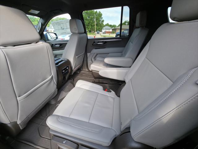 2026 Chevrolet Suburban LT, 4WD