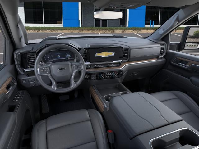 2026 Chevrolet Silverado 2500HD Crew Cab, Standard Bed, LT, 4WD