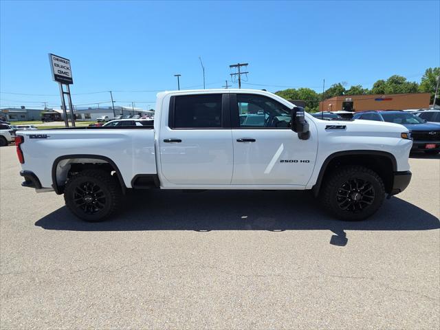 2026 Chevrolet Silverado 2500HD Crew Cab, Standard Bed, LT, 4WD