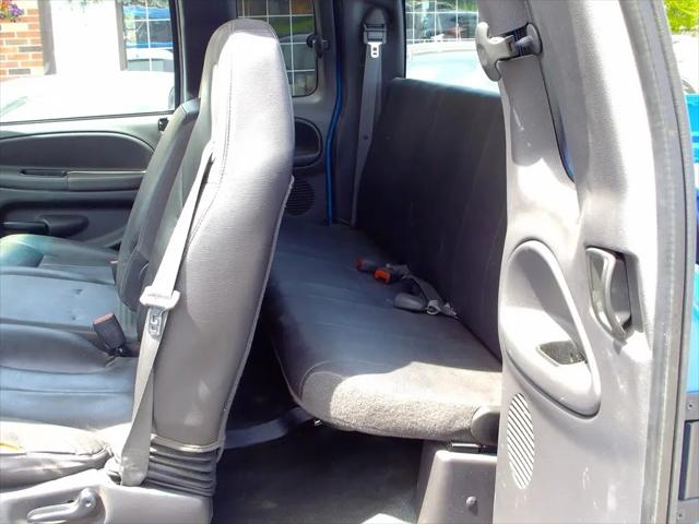 2000 Dodge Ram 2500 Unknown