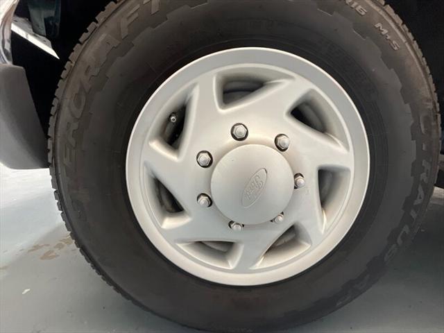 2001 Ford E-350 Super Duty XLT