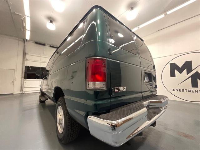 2001 Ford E-350 Super Duty XLT