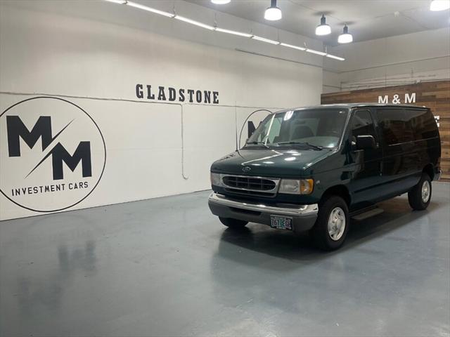 2001 Ford E-350 Super Duty XLT