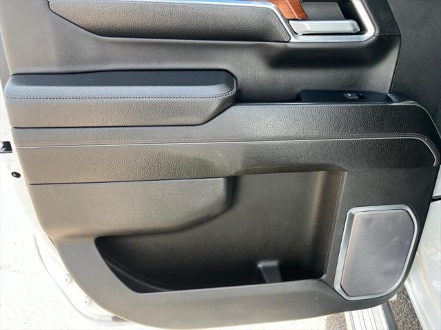 2023 GMC Sierra 1500 4WD Crew Cab Short Box Denali