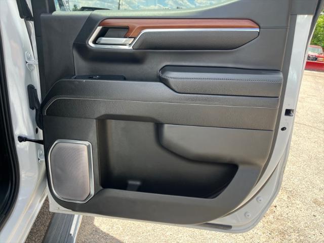 2023 GMC Sierra 1500 4WD Crew Cab Short Box Denali