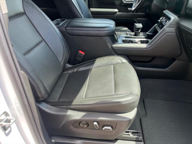 2023 GMC Sierra 1500 4WD Crew Cab Short Box Denali