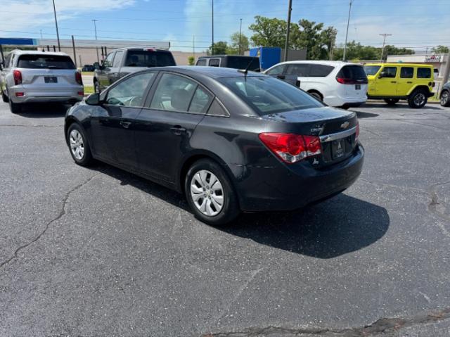 2013 Chevrolet Cruze LS Auto