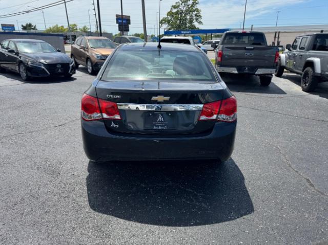 2013 Chevrolet Cruze LS Auto