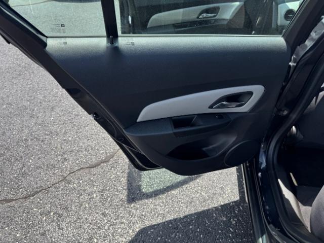 2013 Chevrolet Cruze LS Auto
