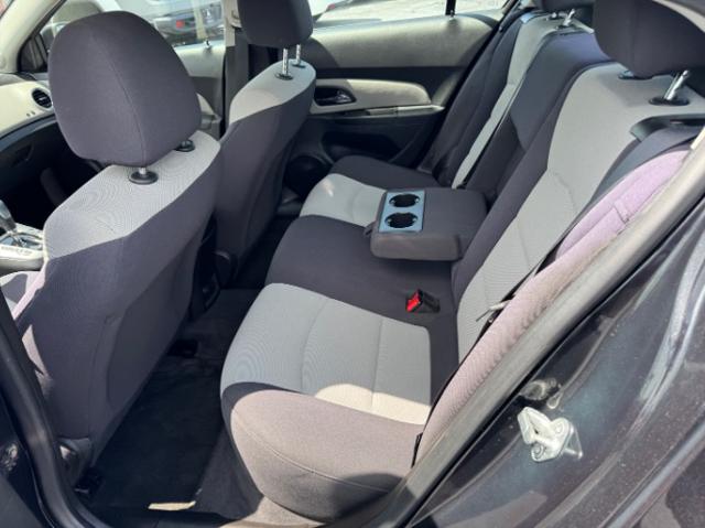 2013 Chevrolet Cruze LS Auto