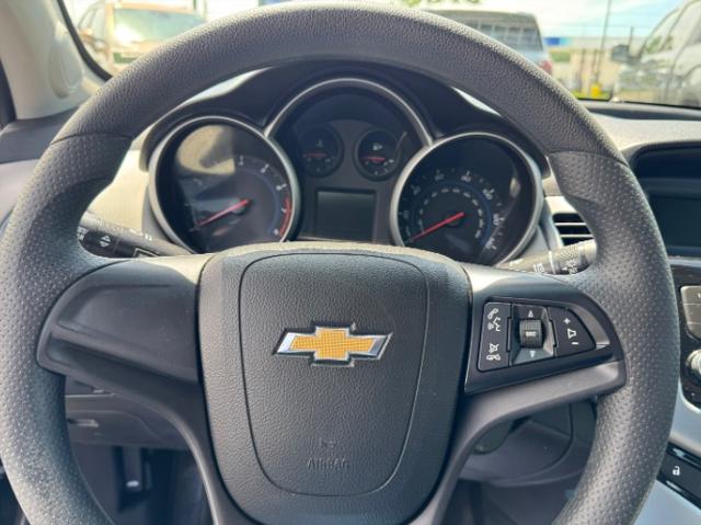 2013 Chevrolet Cruze LS Auto