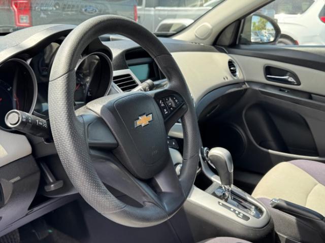 2013 Chevrolet Cruze LS Auto