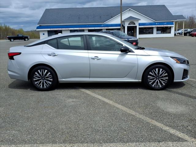 2024 Nissan Altima SV FWD