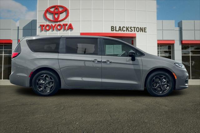 2023 Chrysler Pacifica Hybrid Limited