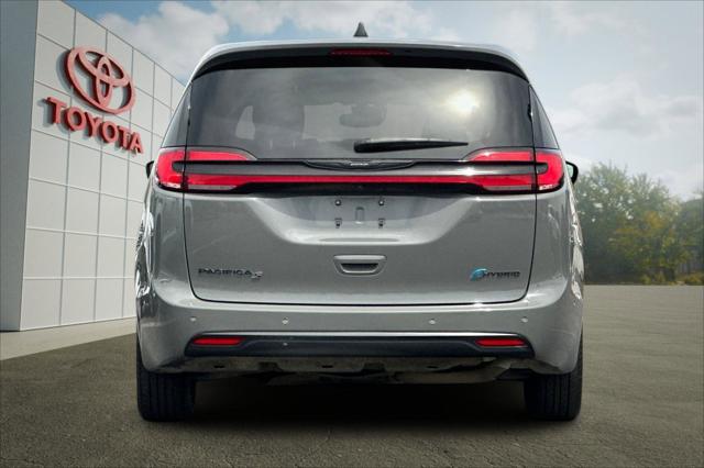 2023 Chrysler Pacifica Hybrid Limited