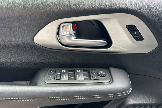 2023 Chrysler Pacifica Hybrid Limited