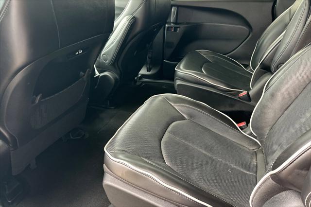 2023 Chrysler Pacifica Hybrid Limited