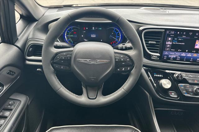 2023 Chrysler Pacifica Hybrid Limited