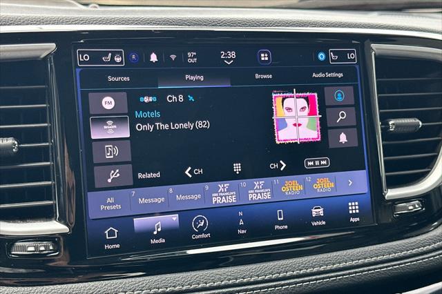 2023 Chrysler Pacifica Hybrid Limited